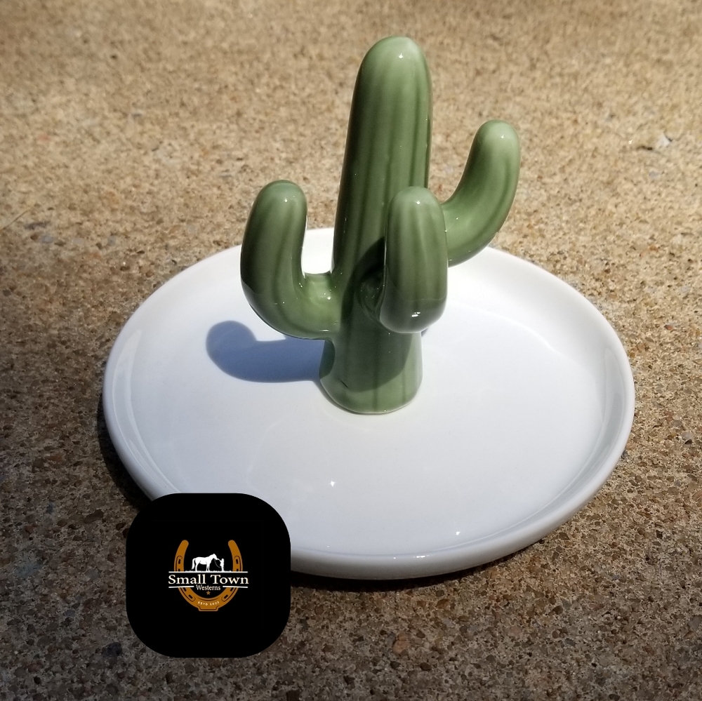 "Cant Touch This" Ceramic Jewelry Holder